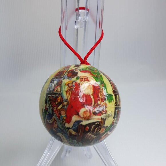 Vtg Victorian Decoupage Ornaments of Santa Claus and Christmas Wreath - Picture 7 of 12